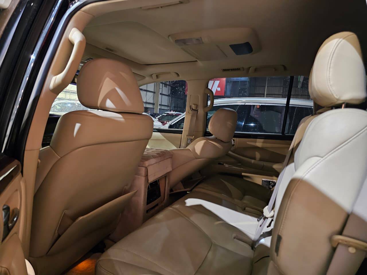 2009 LEXUS LX 570 — 180114 KM — Lot 094029016 — Main - Marhaba Auctions Used Cars - Image 6
