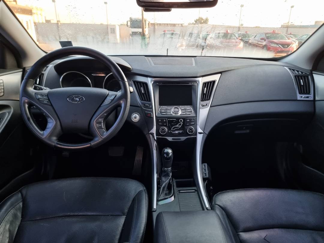 2012 HYUNDAI SONATA — 62520 KM — Lot 124578 — Souq - Marhaba Auctions Used Cars - Image 7