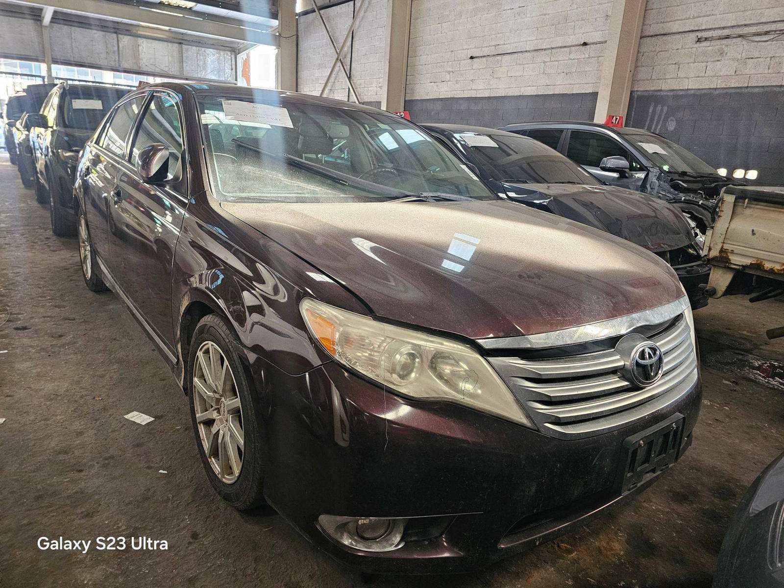 2012 TOYOTA AVALON — 261296 Miles — Lot 94037105 — Main - Marhaba Auctions Used Cars - Image 6