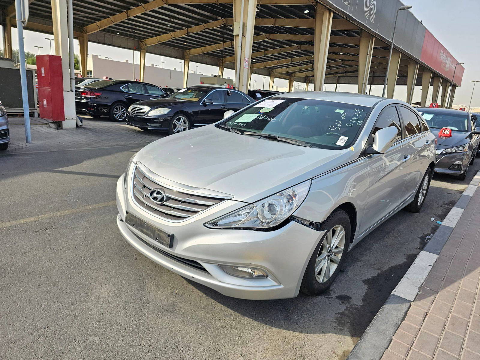 2012 HYUNDAI SONATA — 172157 KM — Lot 449432 — Souq - Marhaba Auctions Used Cars - Image 5