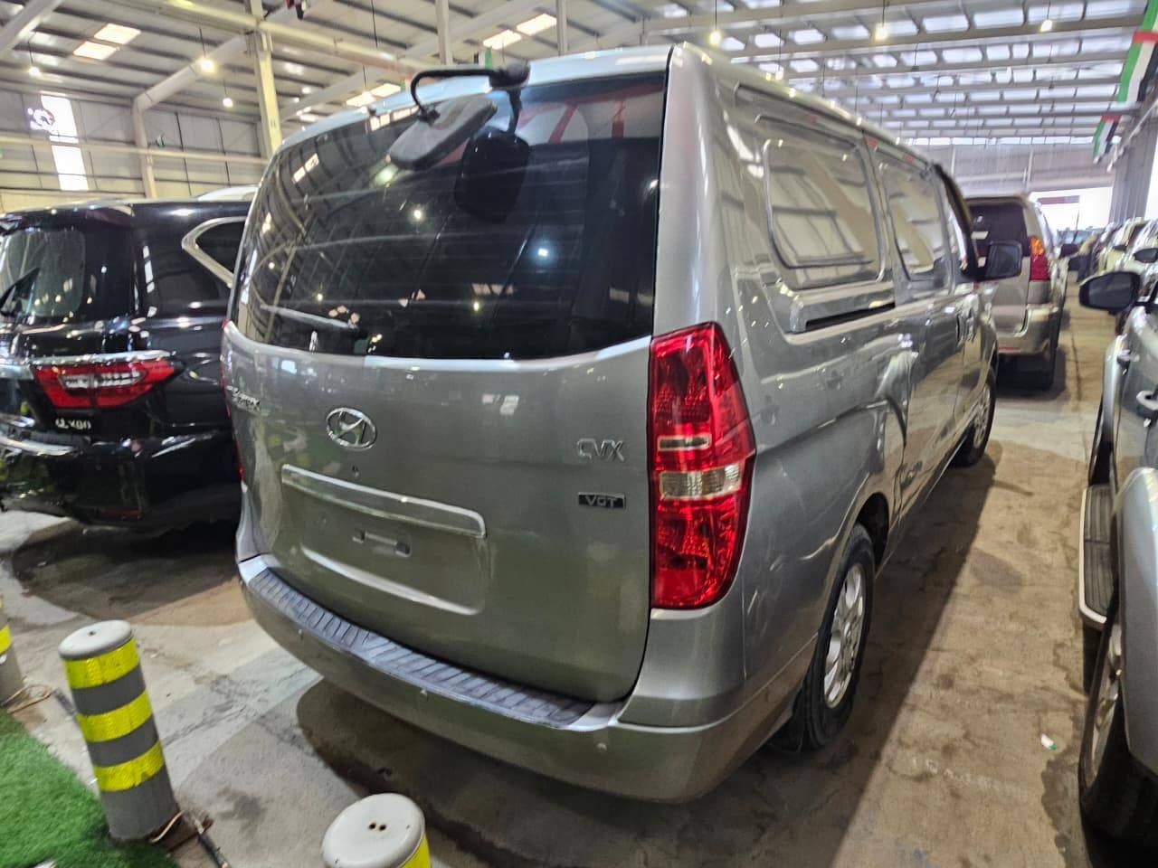 2011 HYUNDAI GRAND STAREX — 248110 KM — Lot JBBU315041 — Main - Marhaba Auctions Used Cars - Image 5