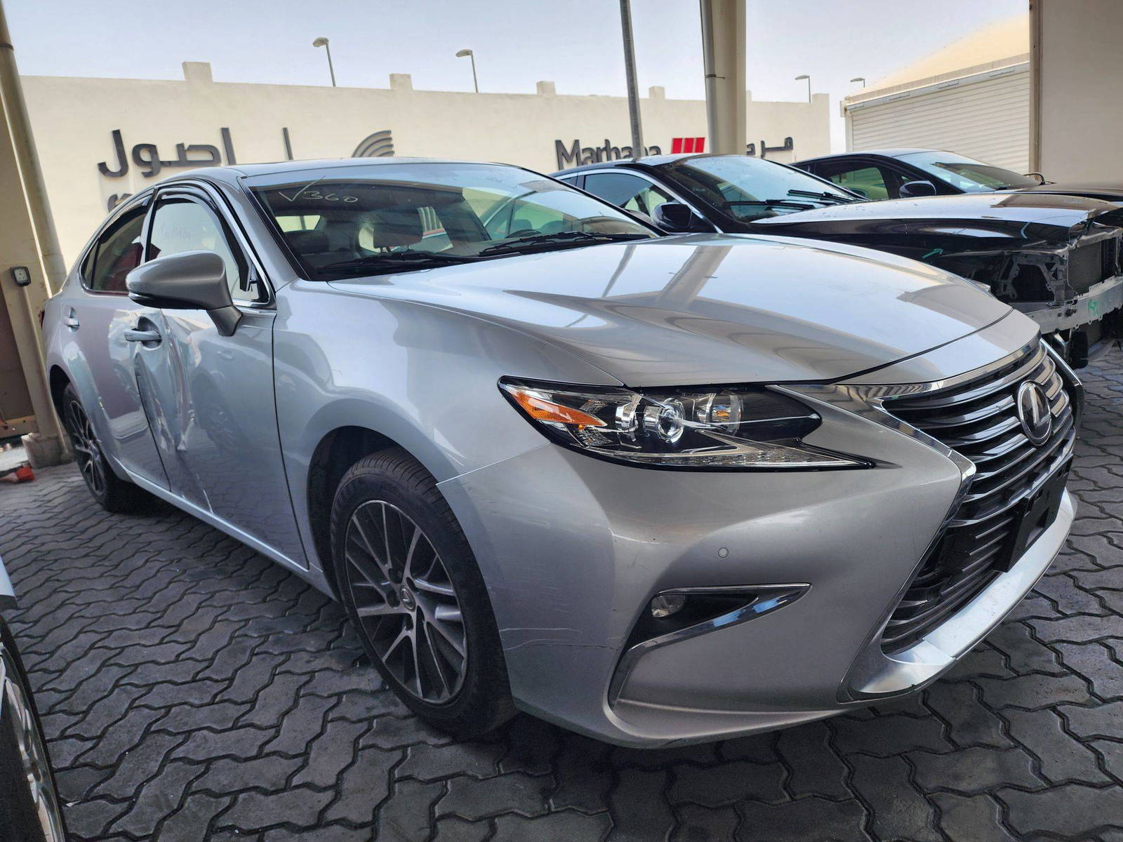 2016 LEXUS ES 350 — 99168 Miles — Lot 25628 — Souq - Marhaba Auctions Used Cars - Image 6