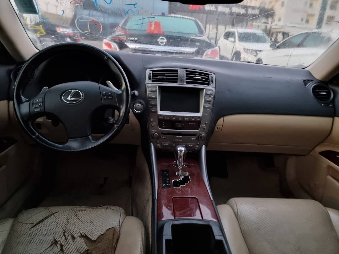 2007 LEXUS IS 250 — 229749 Miles — Lot 214578 — Souq - Marhaba Auctions Used Cars - Image 7