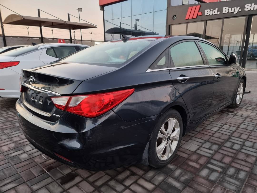 2013 HYUNDAI SONATA — 154907 Miles — Lot 215478 — Ind. 12 - Marhaba Auctions Used Cars - Image 4