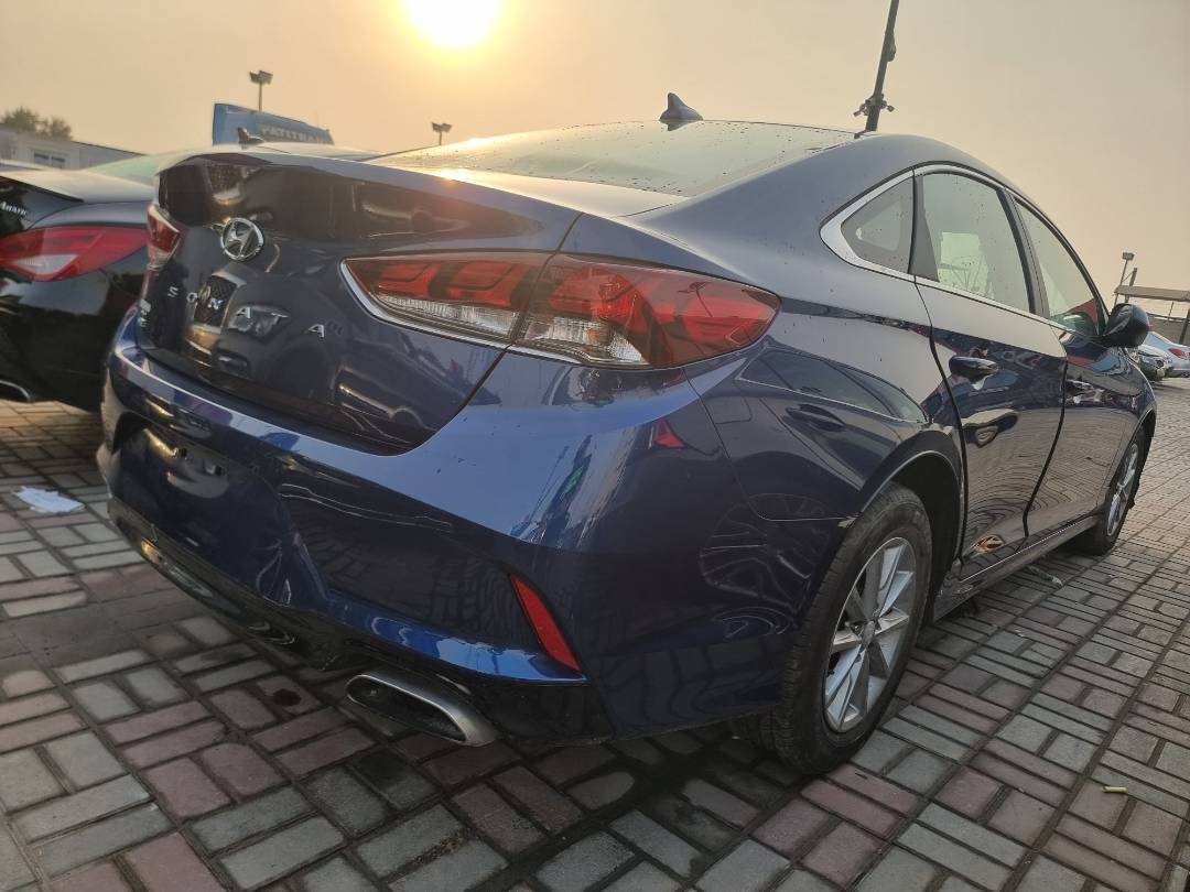 2019 HYUNDAI SONATA — 111593 Miles — Lot 764235 — Ind. 12 - Marhaba Auctions Used Cars - Image 5