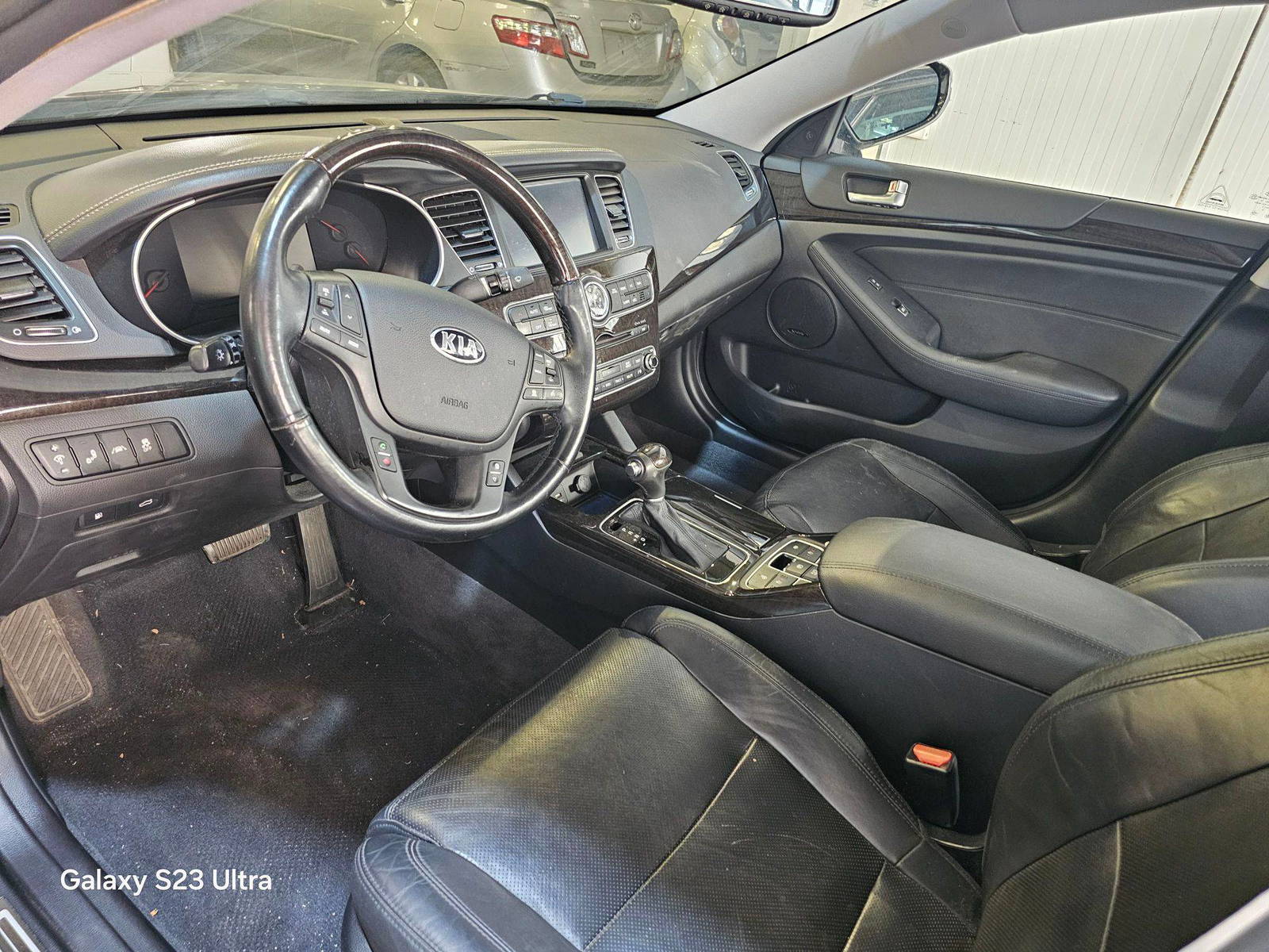 KIA CADENZA 2015 - Marhaba Auction Used Cars - Image 8