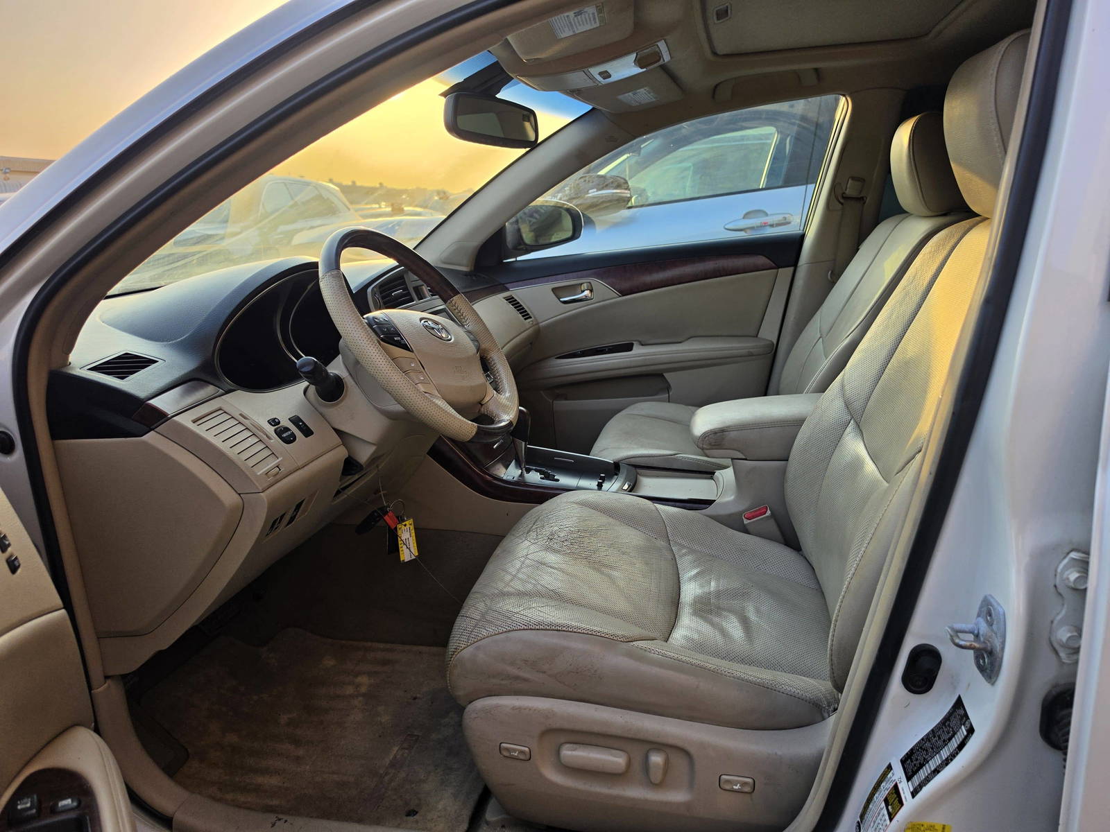2012 TOYOTA AVALON — 178860 Miles — Lot 455744 - Marhaba Auctions Used Cars - Image 6