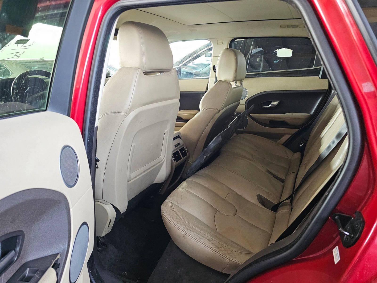 LAND ROVER RANGE ROVER EVOQUE 2014 - Marhaba Auction Used Cars - Image 7