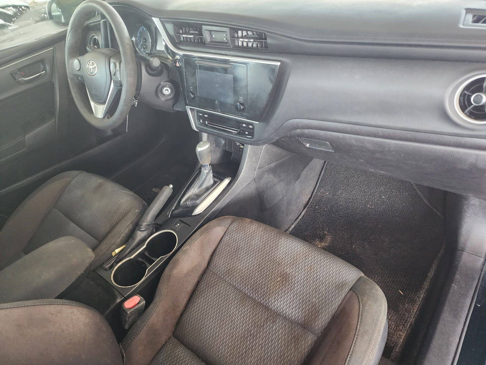 2019 TOYOTA COROLLA — 92939 Miles — Lot 4121210510 - Marhaba Auctions Used Cars - Image 5