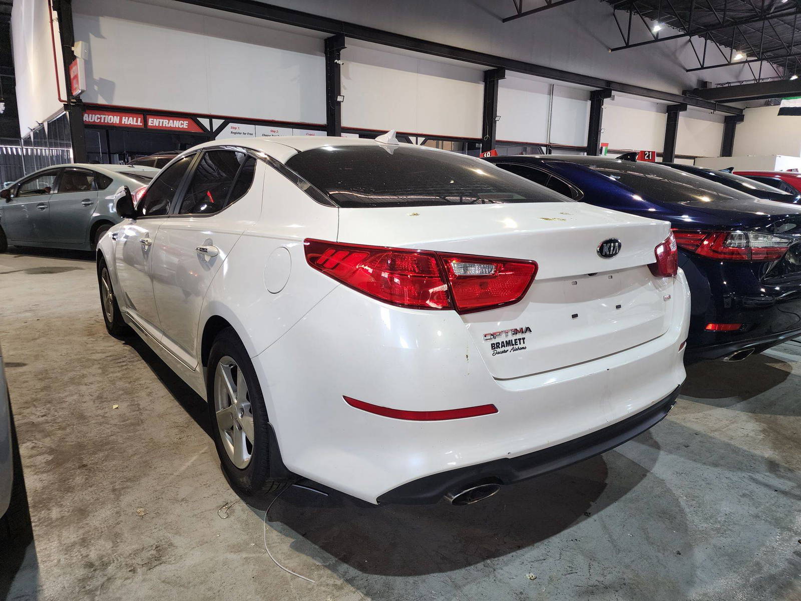 2015 KIA OPTIMA — 199404 Miles — Lot 5639151 — Al Quoz - Marhaba Auctions Used Cars - Image 5