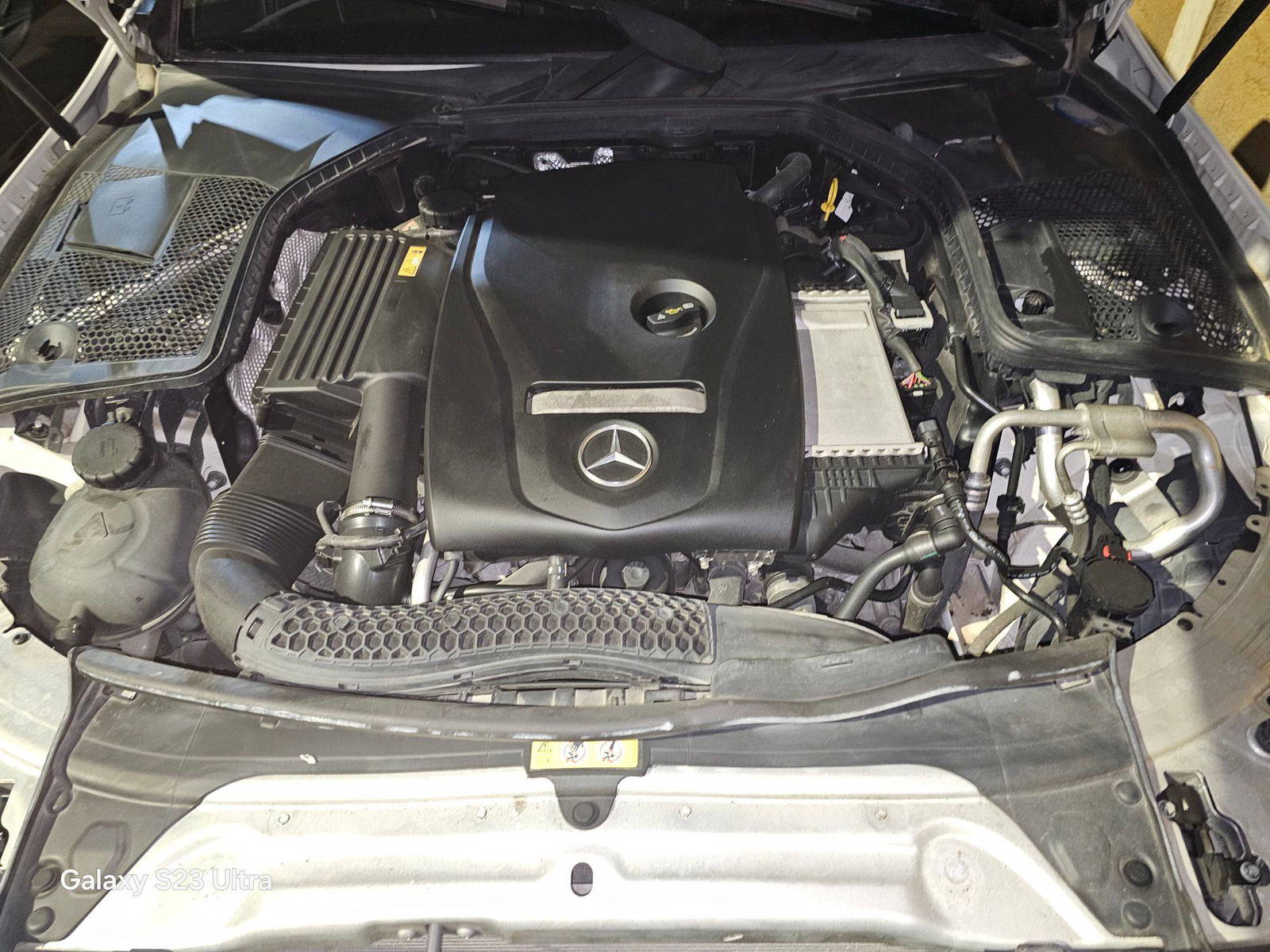 MERCEDES BENZ C300 2017 - Marhaba Auction Used Cars - Image 11
