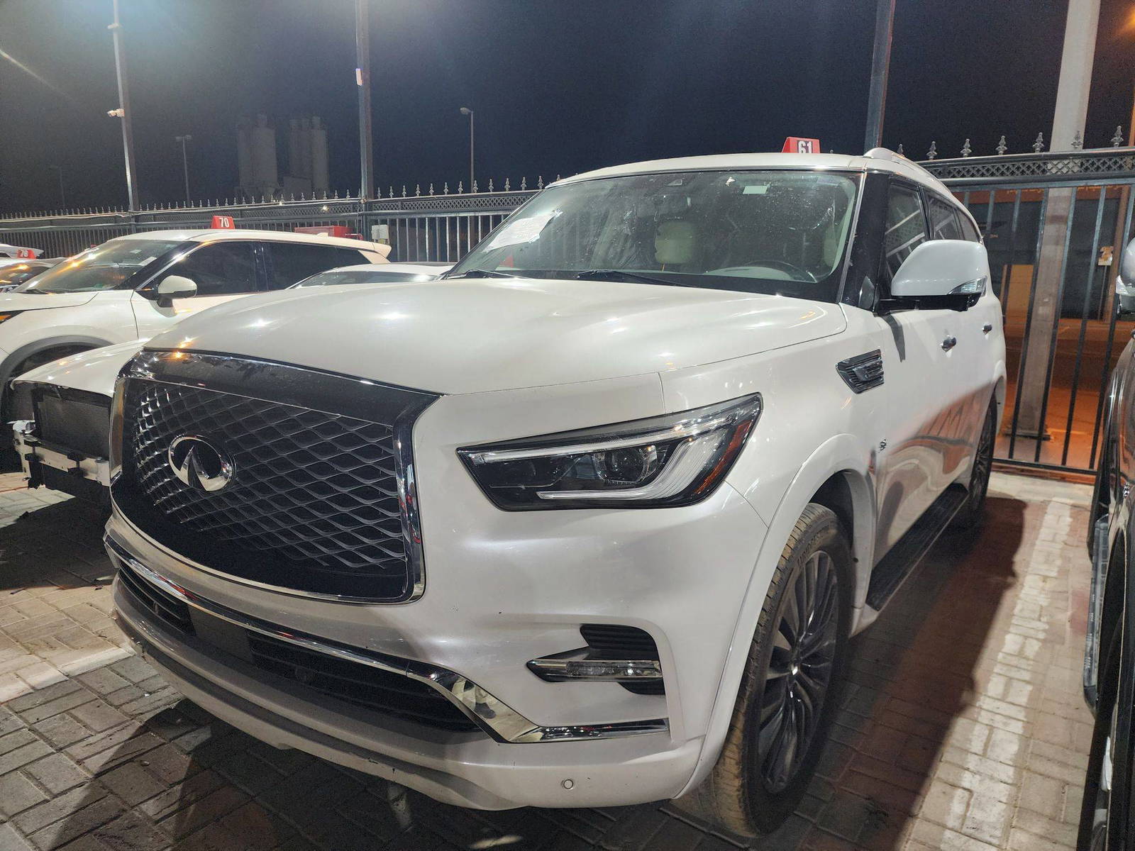INFINITI QX80 2019 - Marhaba Auction Used Cars - Image 3