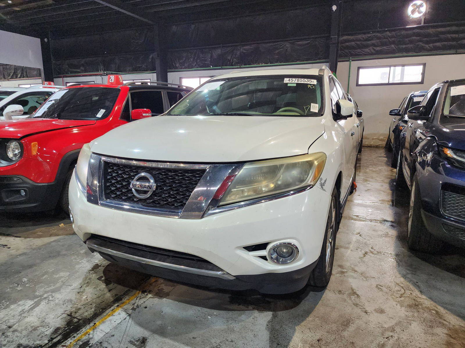 2013 NISSAN PATHFINDER — 160370 Miles — Lot 643203 — Al Quoz - Marhaba Auctions Used Cars - Image 3