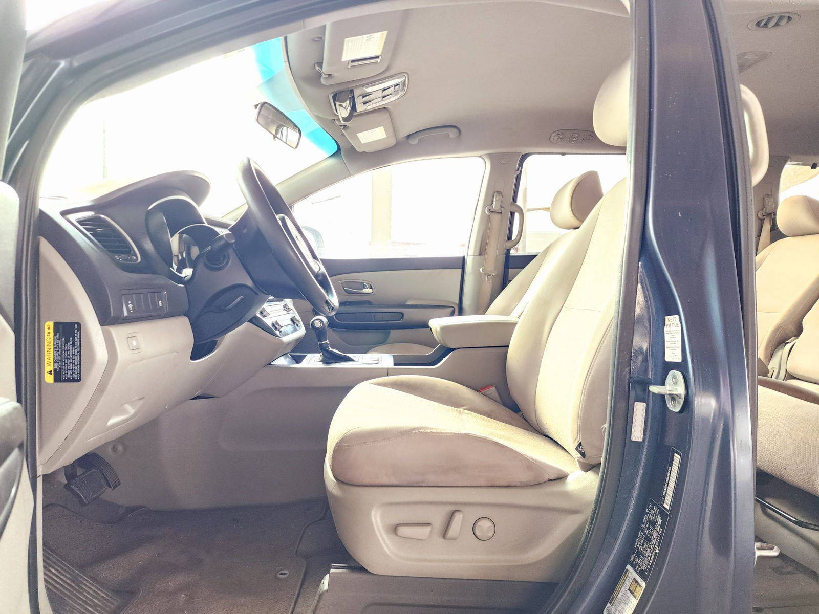2016 KIA SEDONA — 139852 Miles — Lot 1XG6161749 — Souq - Marhaba Auctions Used Cars - Image 8