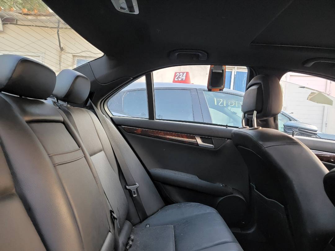 2014 MERCEDES BENZ C-250 — 99827 Miles — Lot R311365 — Main - Marhaba Auctions Used Cars - Image 7