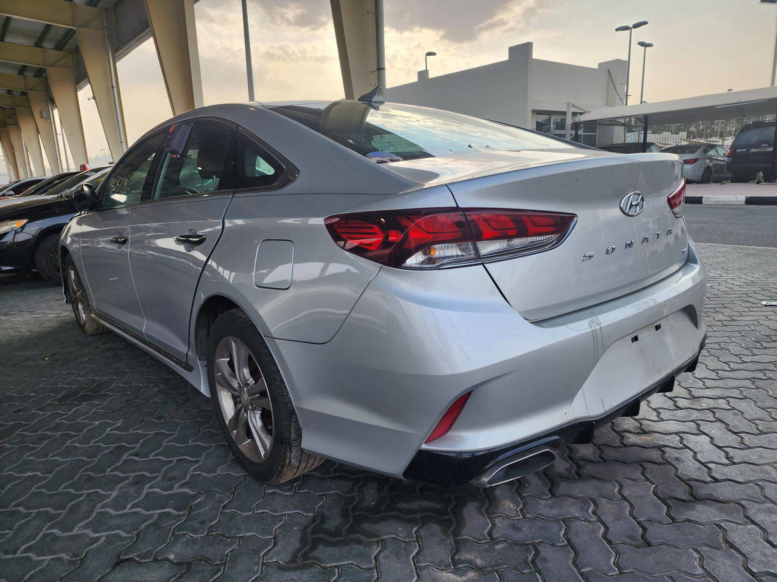 2018 HYUNDAI SONATA — 43827 Miles — Lot 44525774 — Main - Marhaba Auctions Used Cars - Image 5