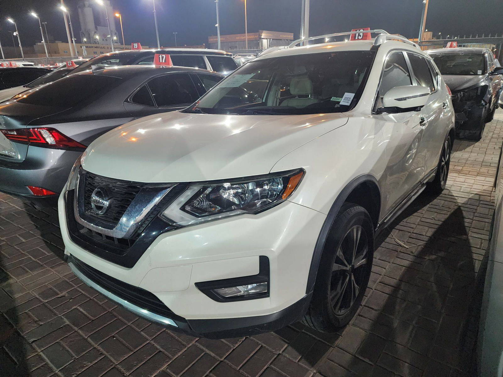 NISSAN ROGUE 2017 - Marhaba Auction Used Cars - Image 3