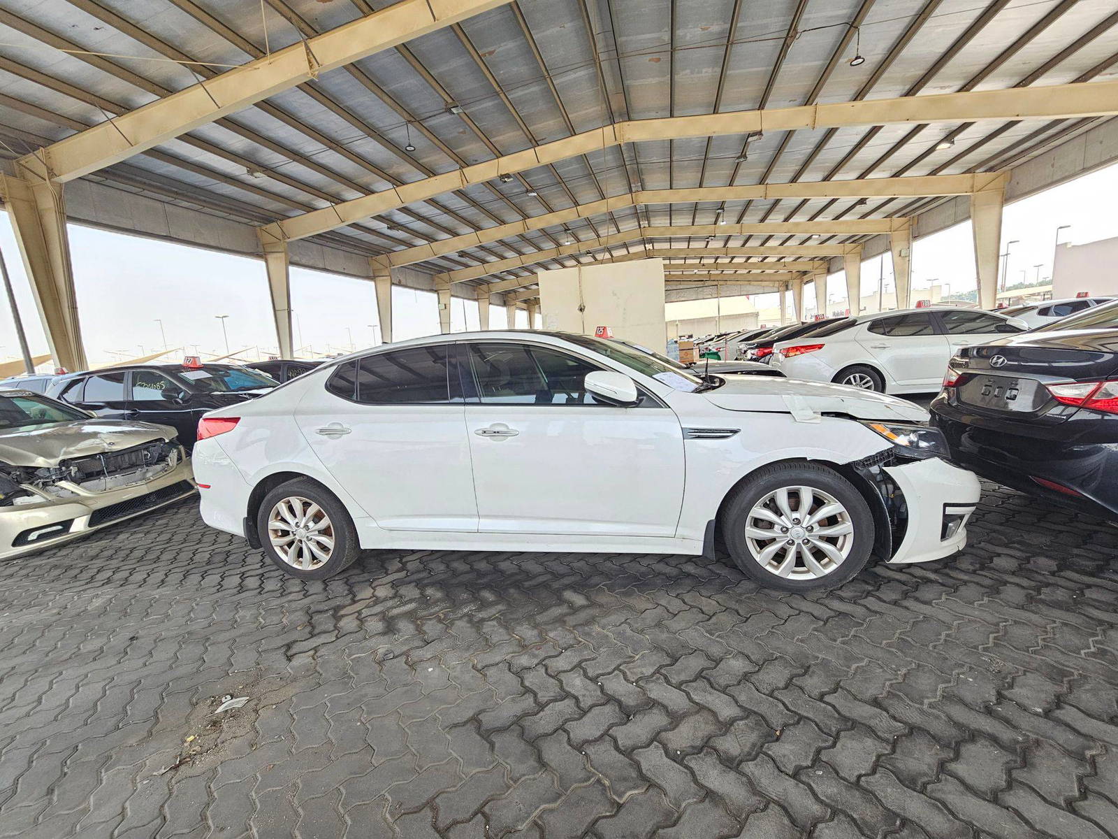 2015 KIA OPTIMA — 141841 Miles — Lot 50866575 — Souq - Marhaba Auctions Used Cars - Image 4