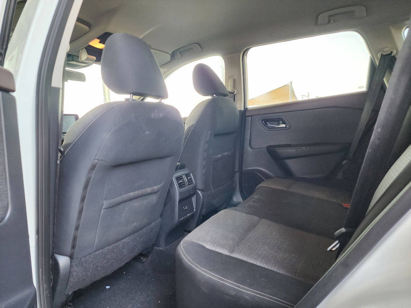 2021 NISSAN ROGUE — 77 651 Miles — Lot B7MC780025 — Souq - Marhaba Auctions Used Cars - Image 6