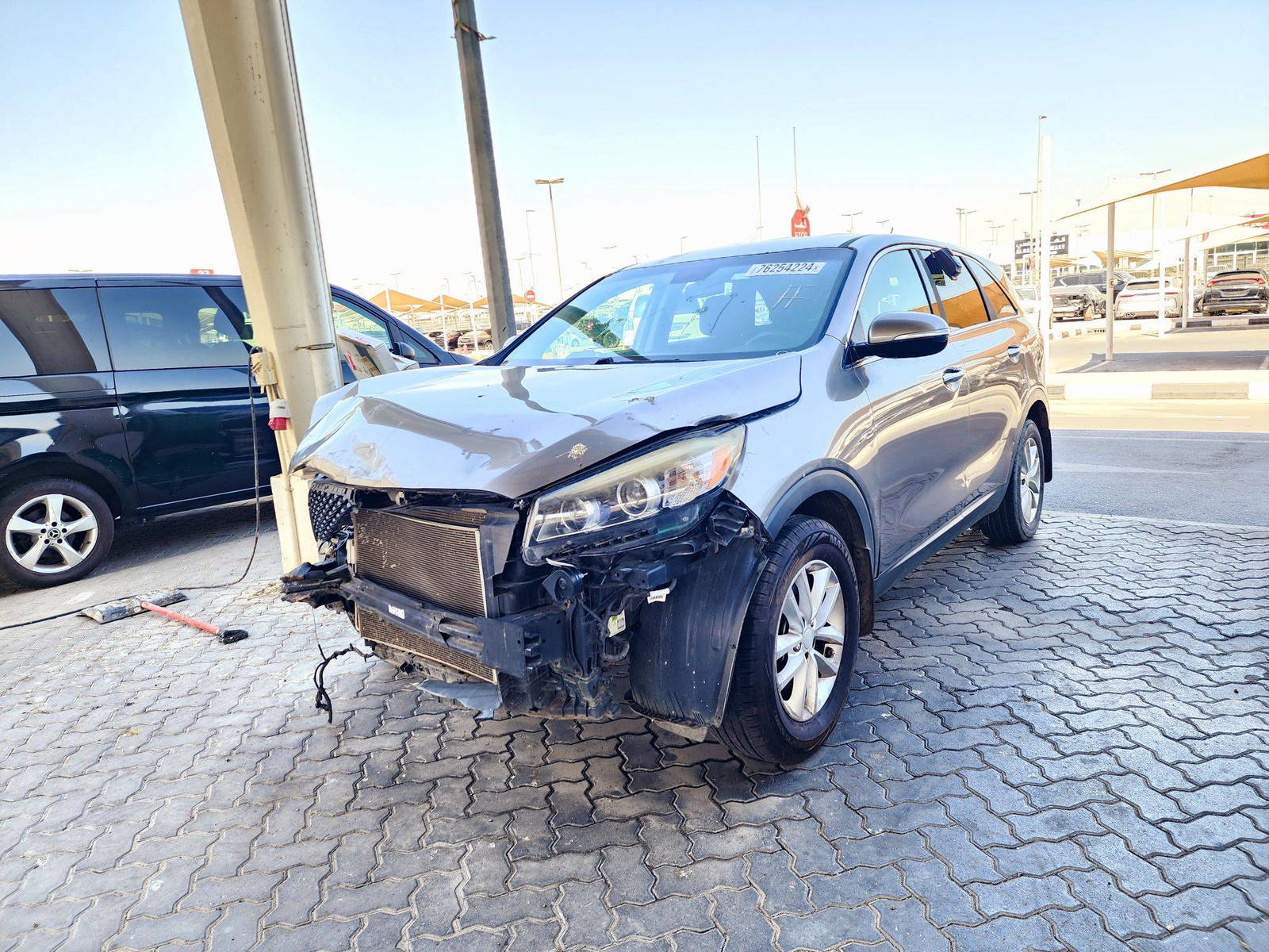2016 KIA SORENTO — 177896 Miles — Lot 9GG124363 — Souq - Marhaba Auctions Used Cars - Image 5