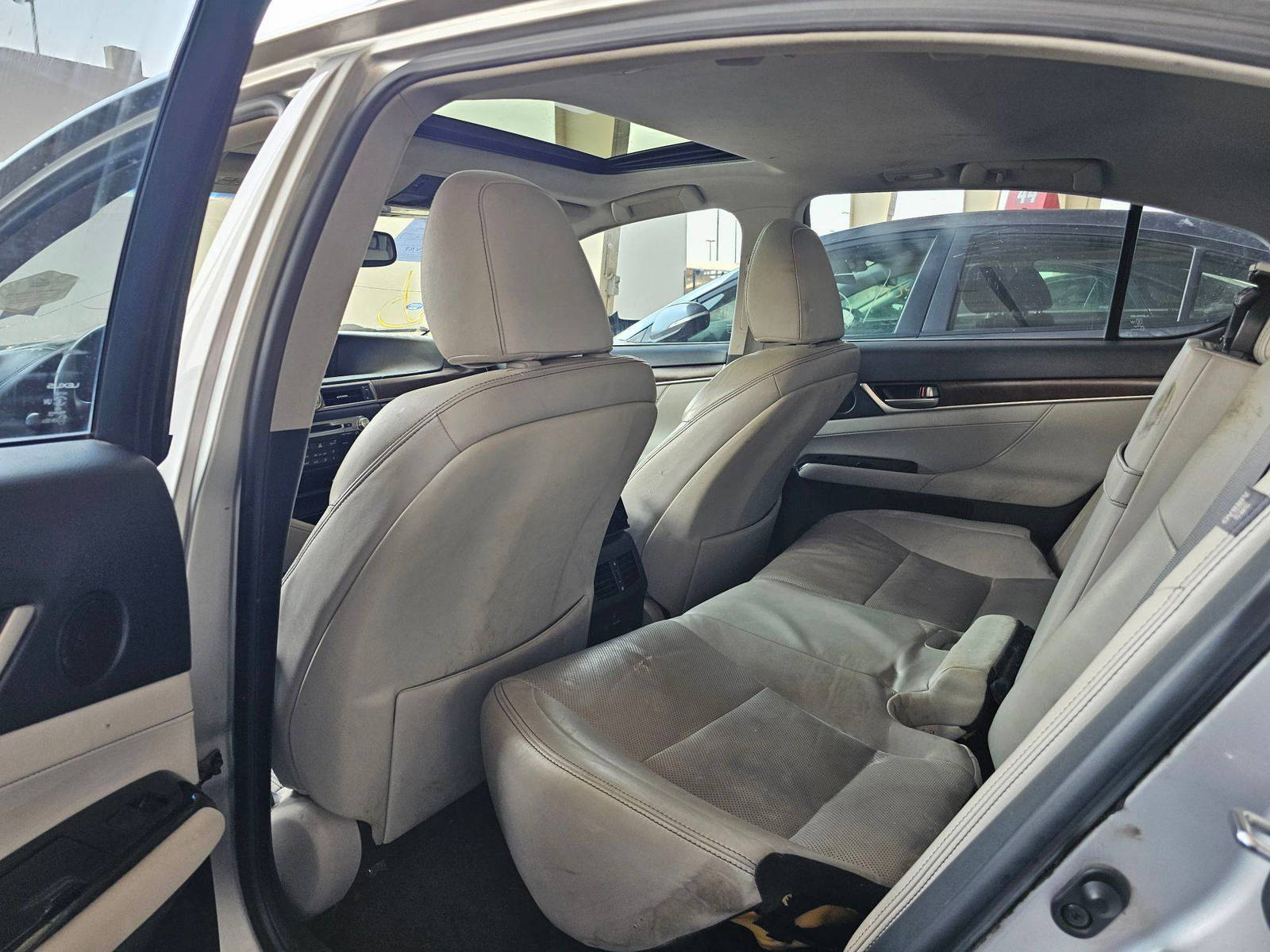2013 LEXUS GS 350 — 167496 Miles — Lot 5028766 — Souq - Marhaba Auctions Used Cars - Image 6