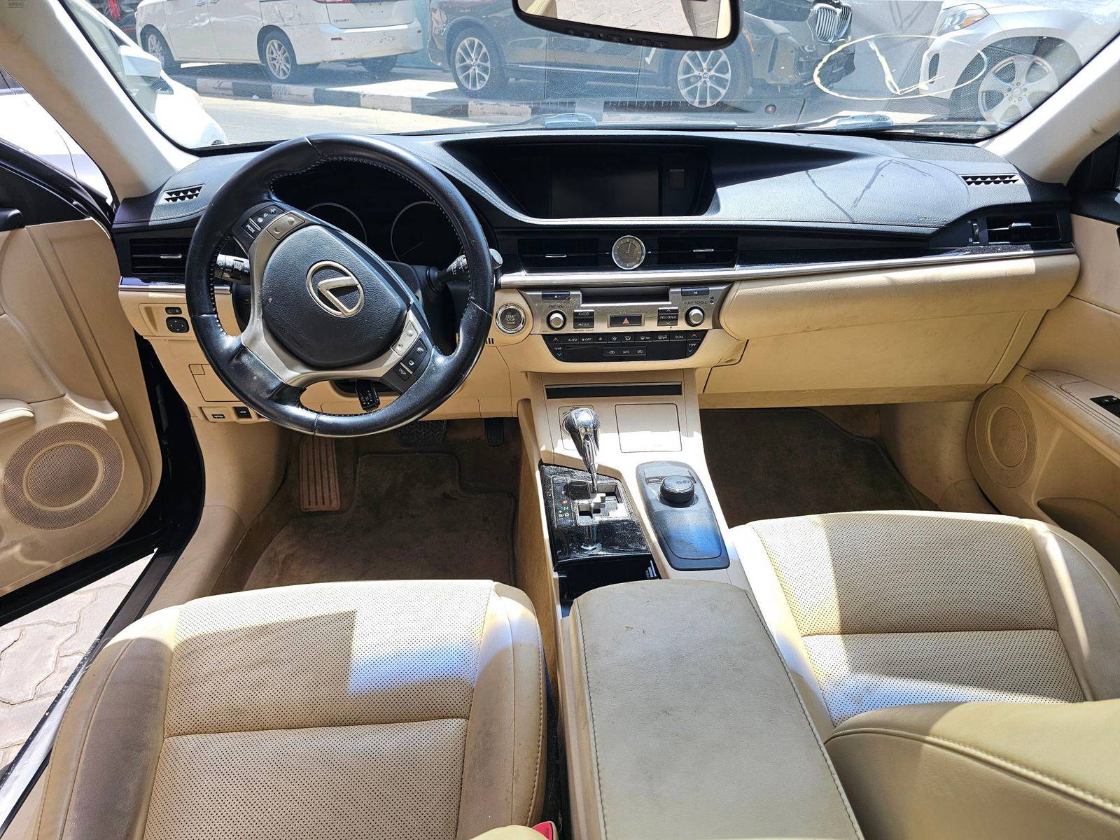 2015 LEXUS ES 350 — 125839 Miles — Lot F2195959 — Souq - Marhaba Auctions Used Cars - Image 9