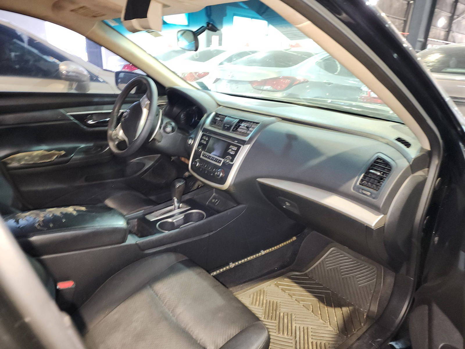 2017 NISSAN ALTIMA — 186752 Miles — Lot 228030 — Al Quoz - Marhaba Auctions Used Cars - Image 8