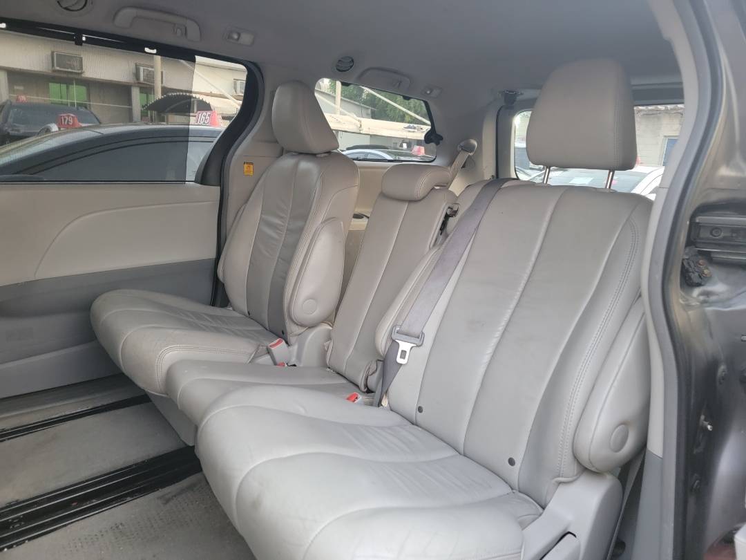 2011 TOYOTA SIENNA — 268609 Miles — Lot XBS129995 — Main - Marhaba Auctions Used Cars - Image 10