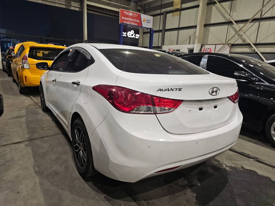 2013 HYUNDAI AVANTE — 130215 KM — Lot 824397 — Main - Marhaba Auctions Used Cars - Image 4