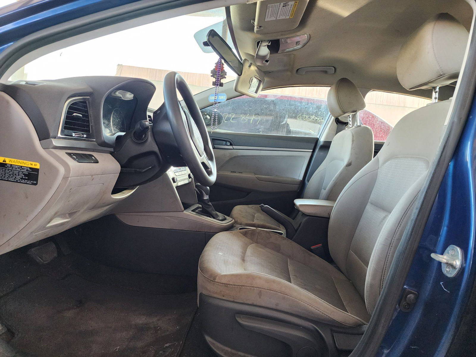 2017 HYUNDAI ELANTRA — 162739 Miles — Lot 18985 — Souq - Marhaba Auctions Used Cars - Image 8