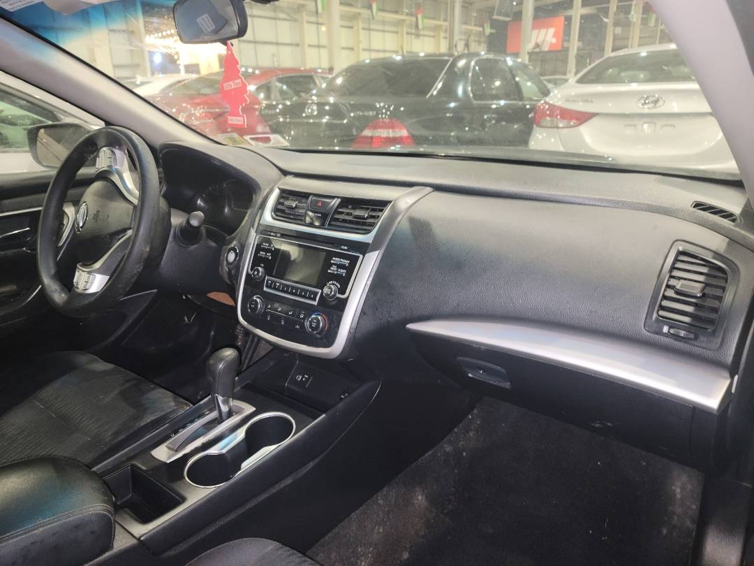 2018 NISSAN ALTIMA — 137871 Miles — Lot 37634990 - Marhaba Auctions Used Cars - Image 5