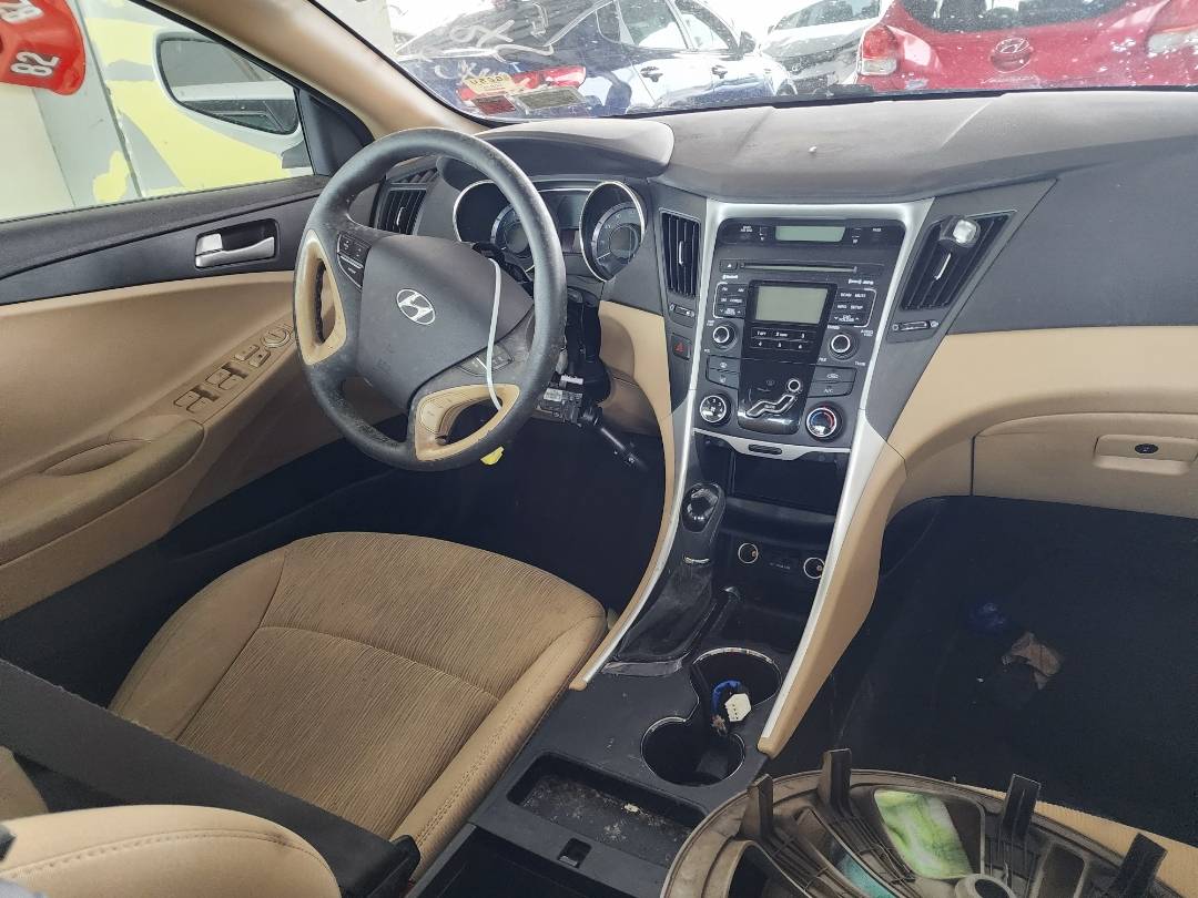 2011 HYUNDAI SONATA — 73555 Miles — Lot H215727 - Marhaba Auctions Used Cars - Image 7