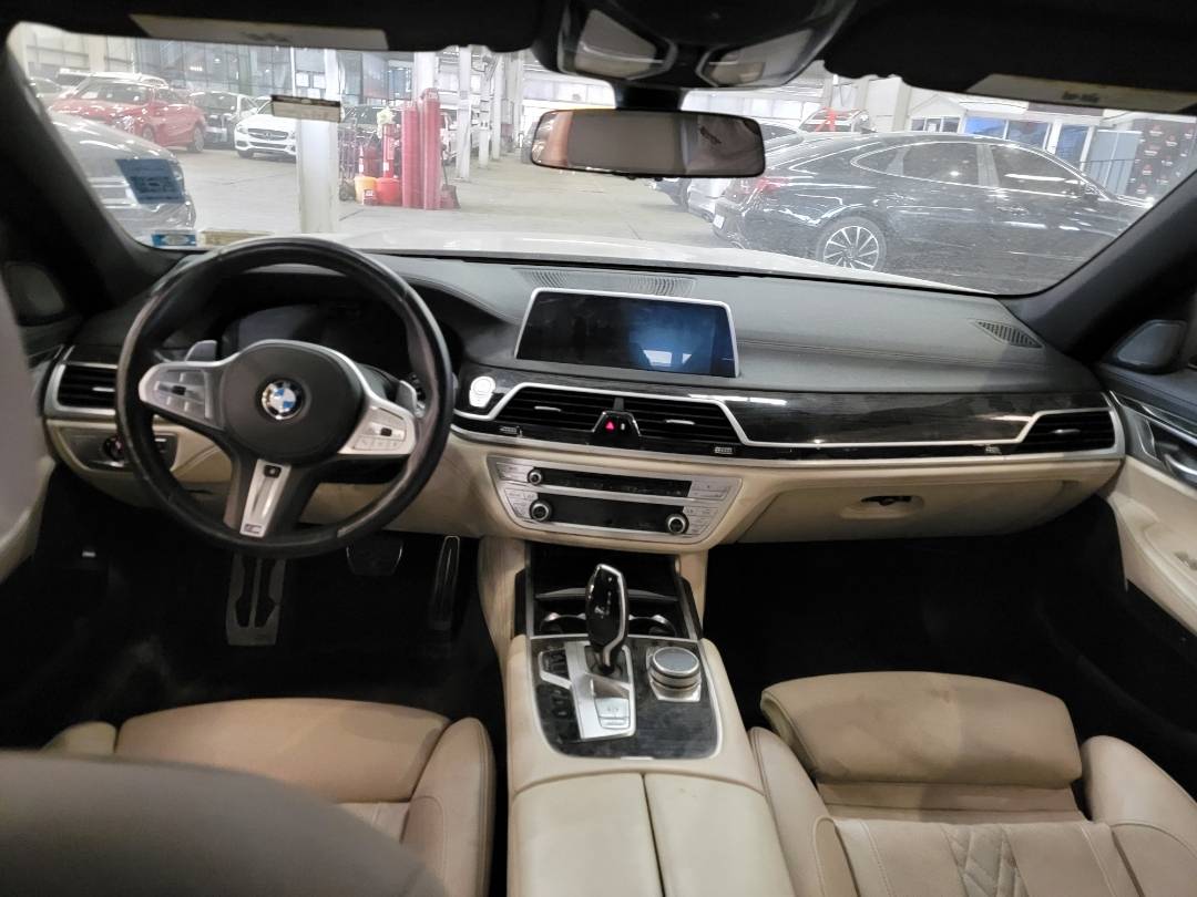 2020 BMW 750 XI — 27772 Miles — Lot LGM26976 — Main - Marhaba Auctions Used Cars - Image 9