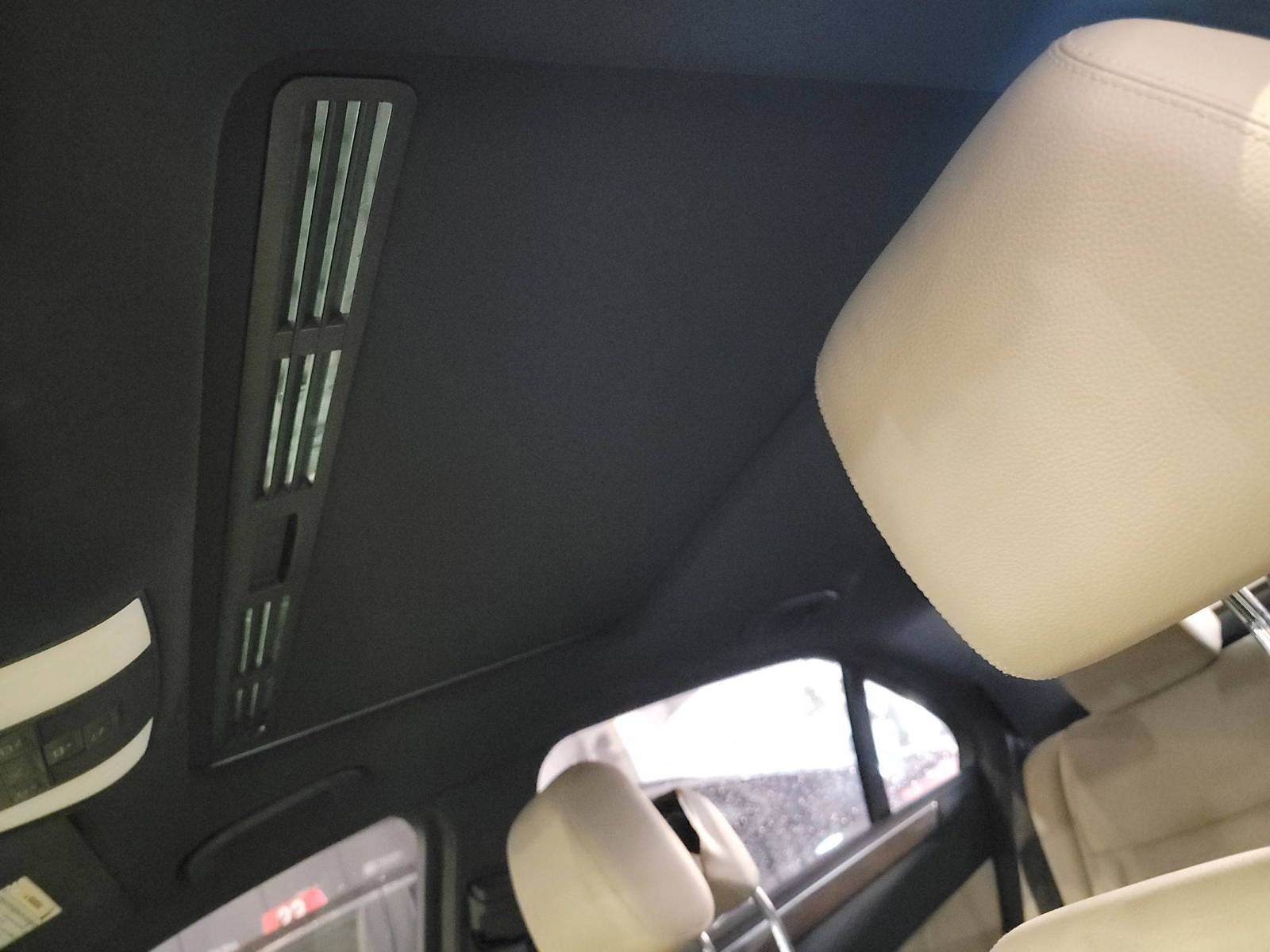 MERCEDES BENZ E 350 2011 - Marhaba Auction Used Cars - Image 9