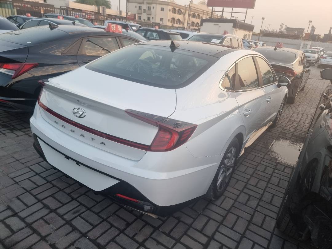 2021 HYUNDAI SONATA — 112994 Miles — Lot H079495 — Ind. 12 - Marhaba Auctions Used Cars - Image 4
