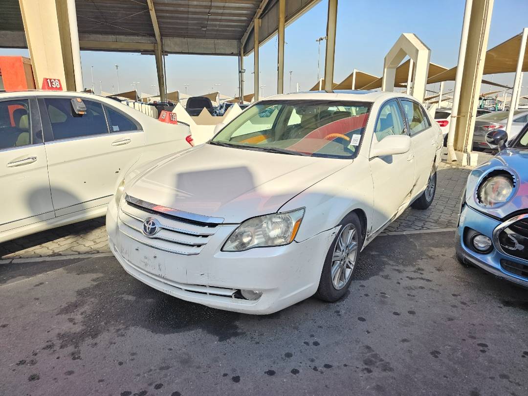 TOYOTA AVALON