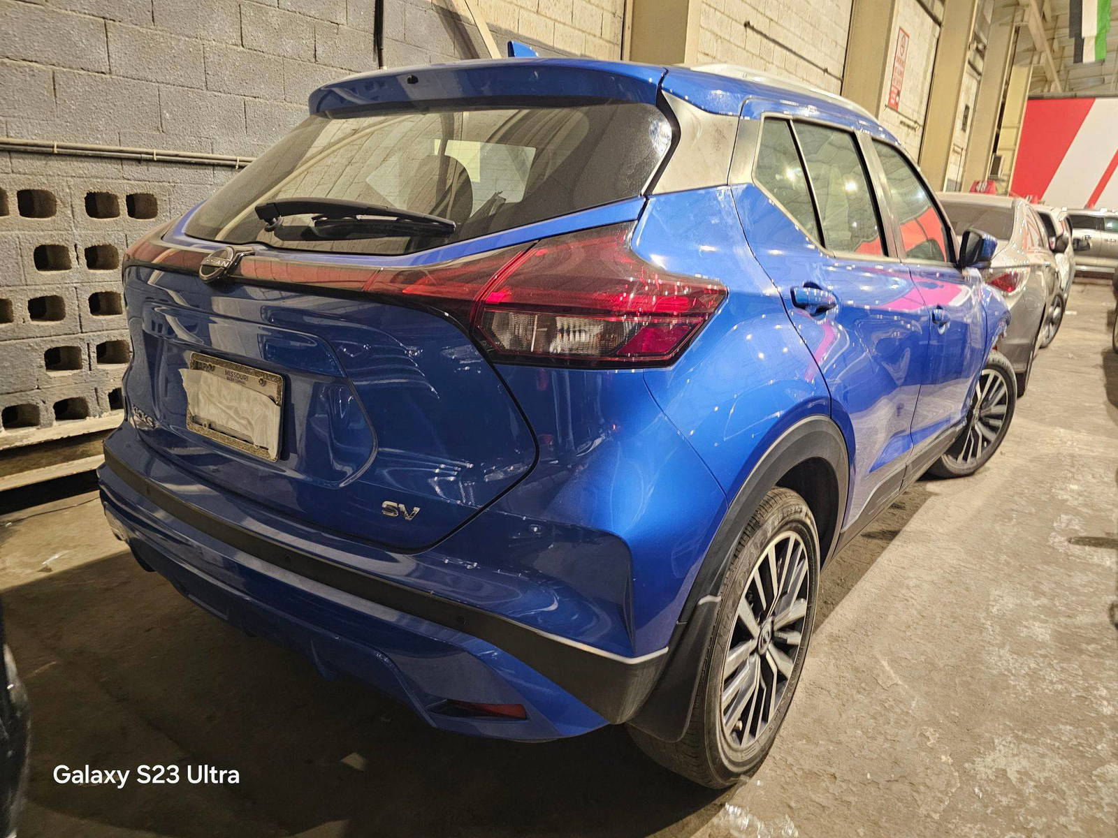 2023 NISSAN KICKS — sold — 58082 Miles — Lot 68926405 — Main - Marhaba Auctions Used Cars - Image 2