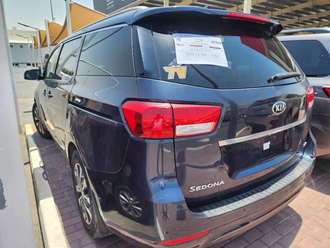 2015 KIA SEDONA — 136234 Miles — Lot 76458023 - Marhaba Auctions Used Cars - Image 9
