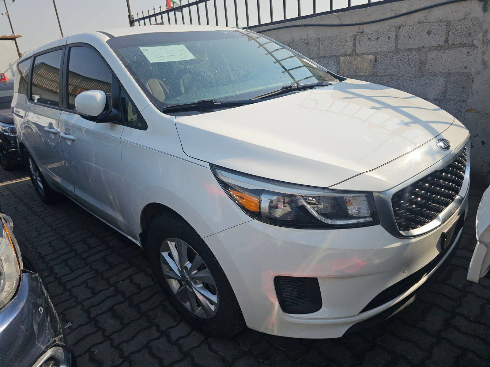 2015 KIA SEDONA — 162378 Miles — Lot F6080059 — Main - Marhaba Auctions Used Cars - Image 4