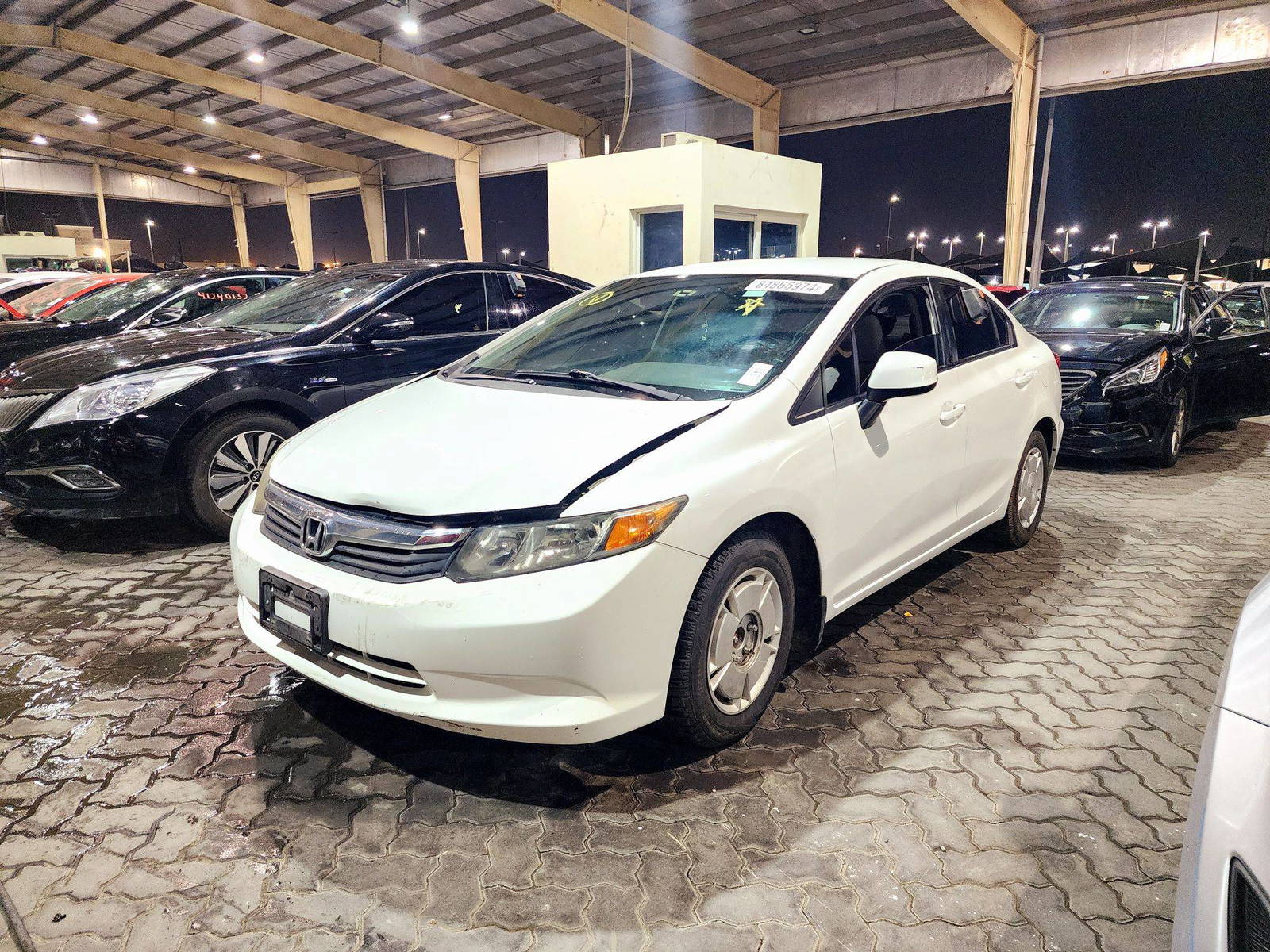 2012 HONDA CIVIC — 178861 KM — Lot 84865974 — Souq - Marhaba Auctions Used Cars - Image 5