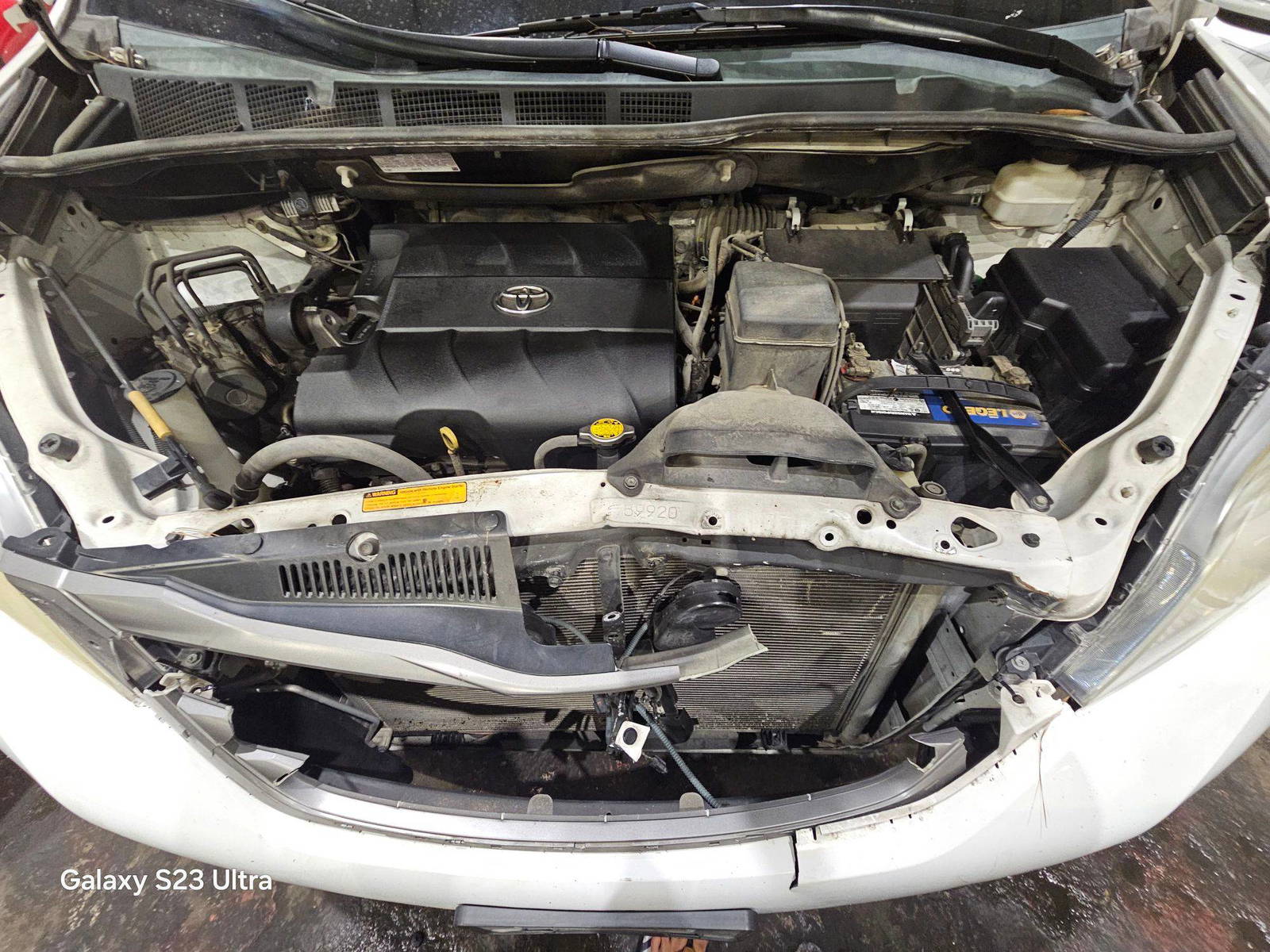 2014 TOYOTA SIENNA — 210970 Miles — Lot 9ES438989 — Main - Marhaba Auctions Used Cars - Image 11