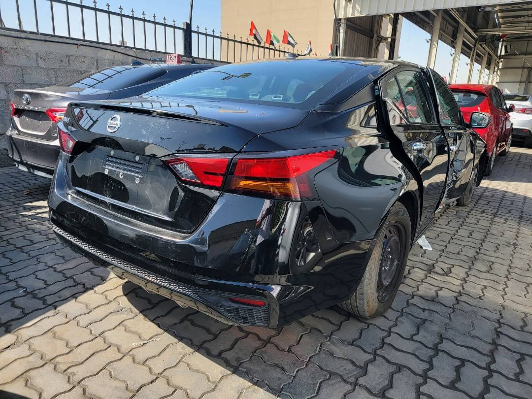2020 NISSAN ALTIMA — 92726 Miles — Lot C145757 — Main - Marhaba Auctions Used Cars - Image 3