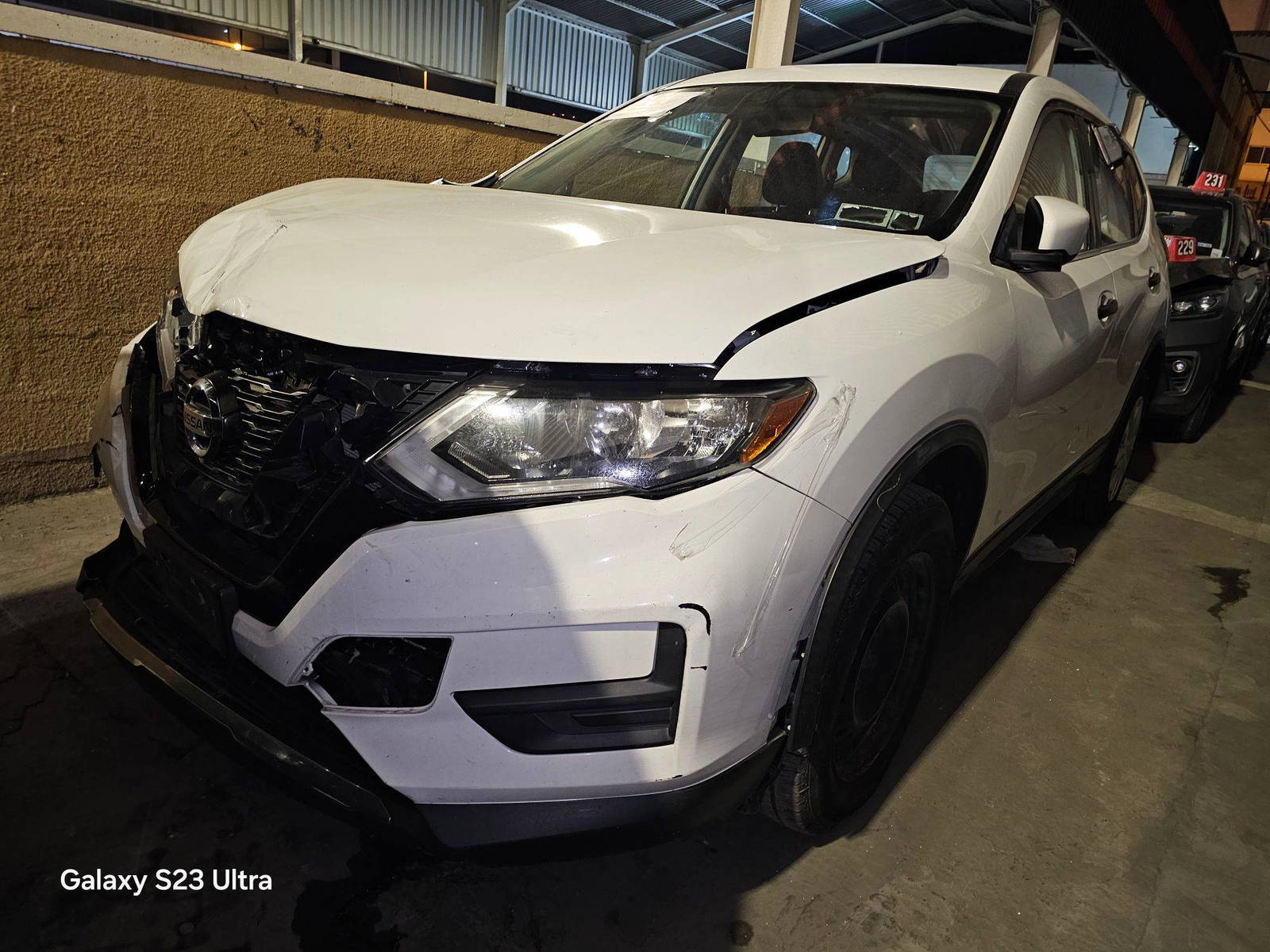 NISSAN ROGUE 2017 - Marhaba Auction Used Cars - Image 5