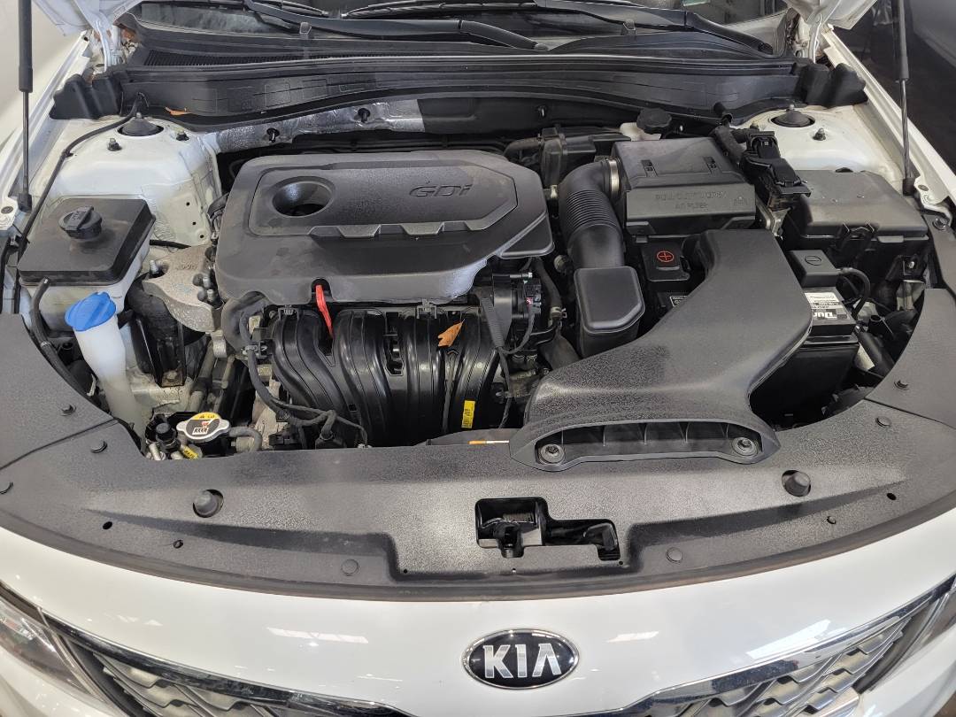 2019 KIA OPTIMA — 105840 Miles — Lot 275010 — Main - Marhaba Auctions Used Cars - Image 11