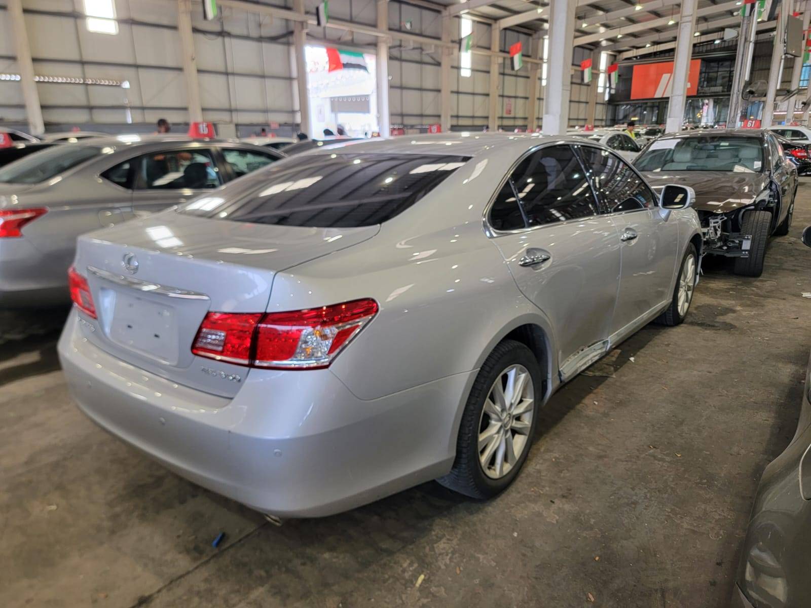 2011 LEXUS ES 350 — 79534 KM — Lot 428819 — Main - Marhaba Auctions Used Cars - Image 5