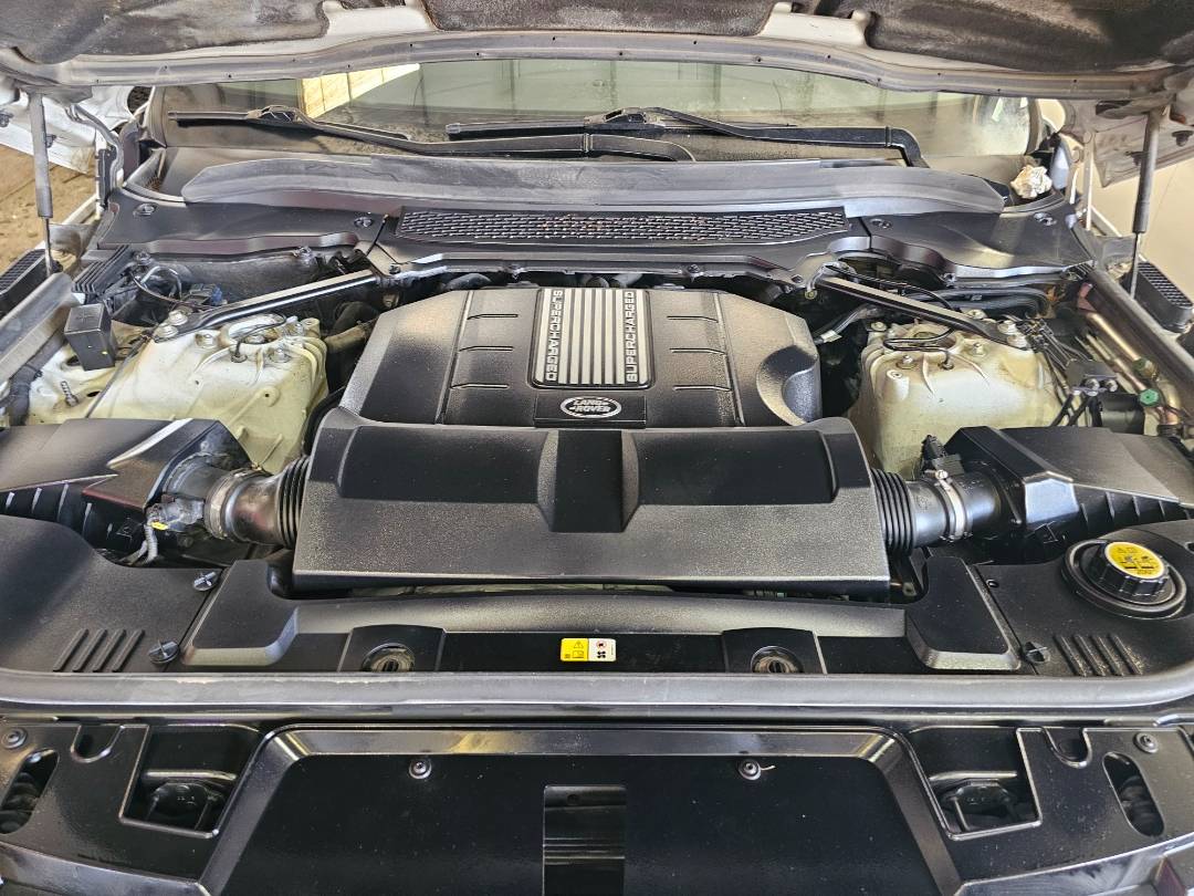 LAND ROVER RANGE ROVER SPORT 2015 - Marhaba Auction Used Cars - Image 9