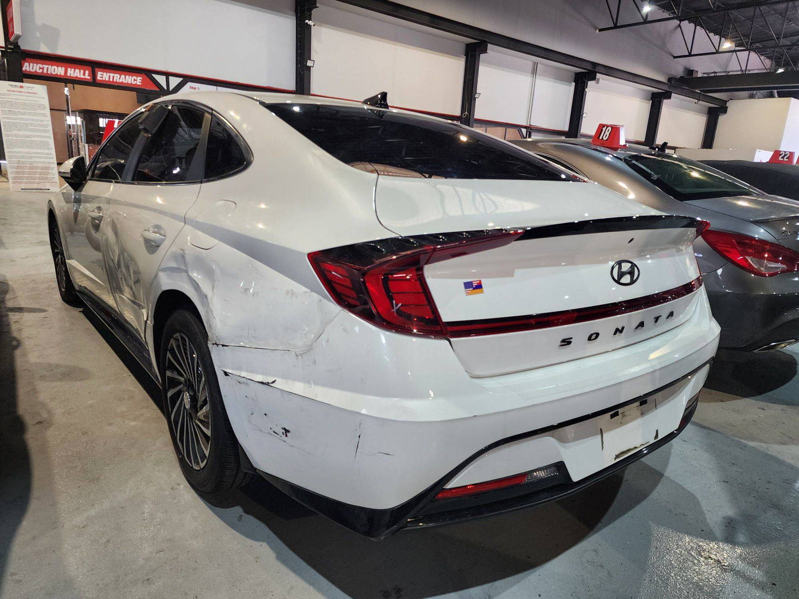 2021 HYUNDAI SONATA — 101665 Miles — Lot 38732291 — Al Quoz - Marhaba Auctions Used Cars - Image 3