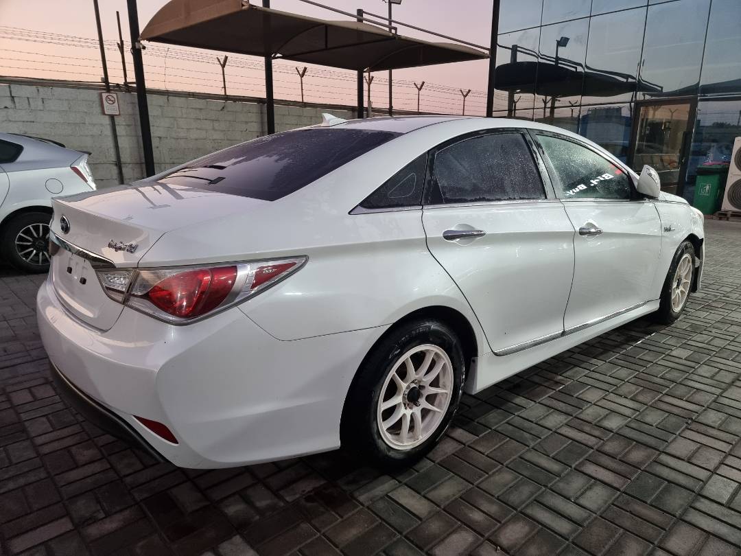 2012 HYUNDAI SONATA — 218830 Miles — Lot 215487 — Ind. 12 - Marhaba Auctions Used Cars - Image 4