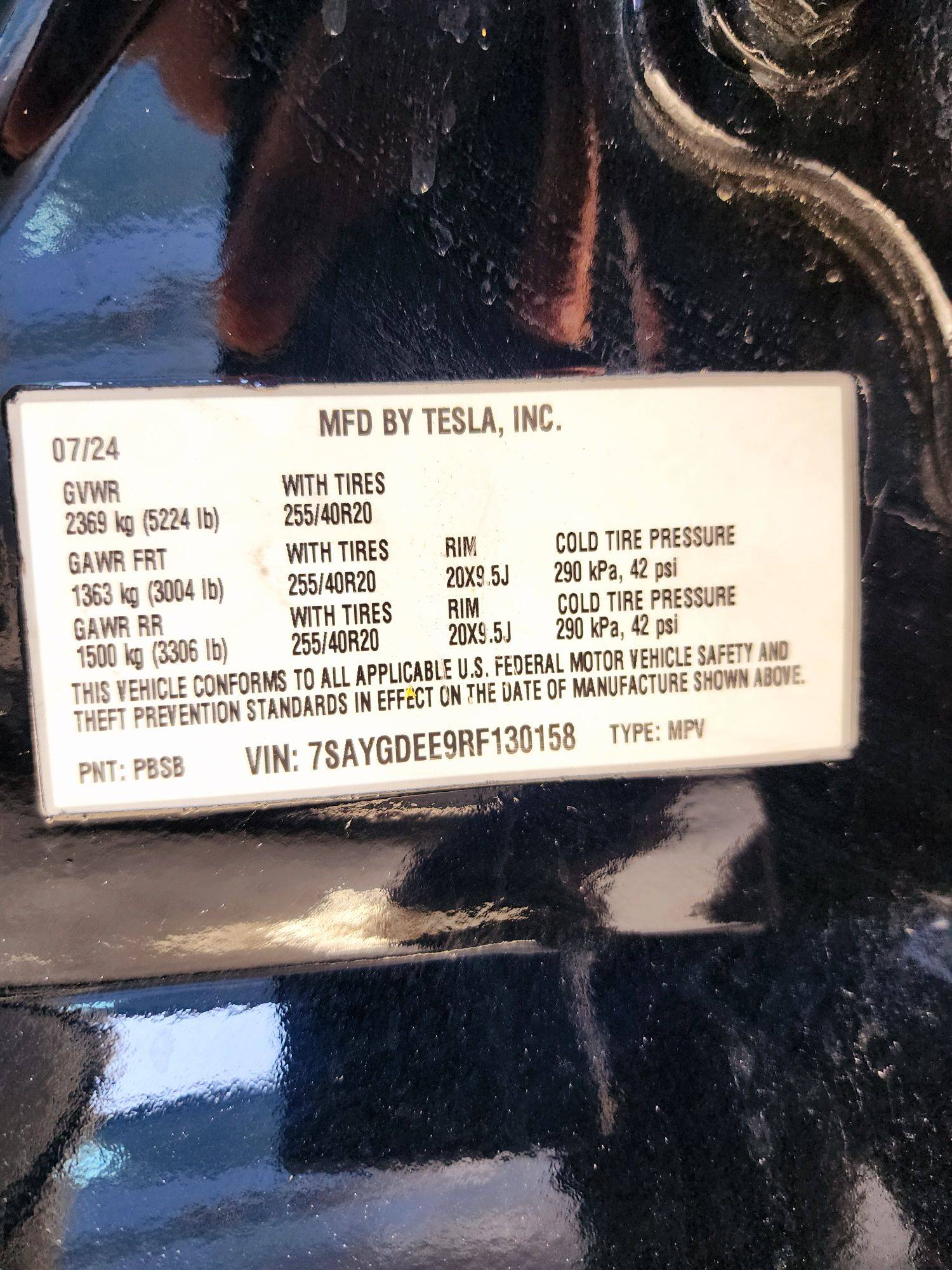 2024 TESLA MODEL Y — 15585 KM — Lot F130158 — Souq - Marhaba Auctions Used Cars - Image 10