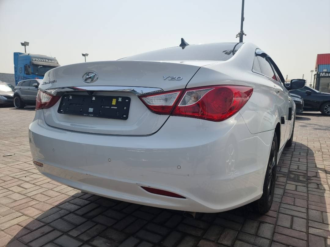2012 HYUNDAI SONATA — 284169 KM — Lot 358230 — Ind. 12 - Marhaba Auctions Used Cars - Image 5